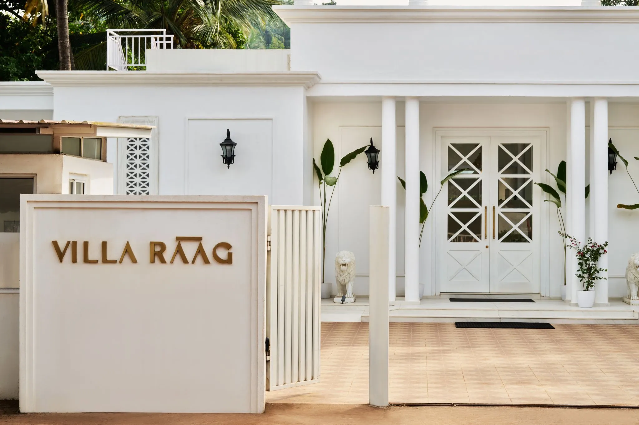 Organic wellness gastronomy dining area at Villa Raag.